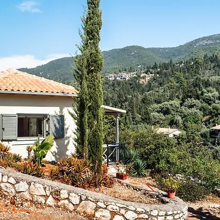 Appartement Alkionides 1 *